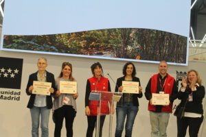 615Fitur